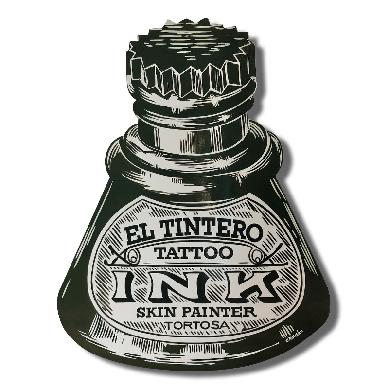 Rotulo-pintado-a-mano-en-madera-y-cortado-por-bordes