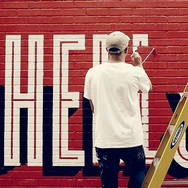 lettering-a-gran-escala-sobre-pared-rotulacion-tradicional