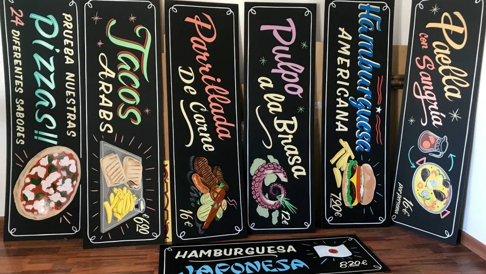 Pizarras-decoradas-a-mano-Cristian-Roldan