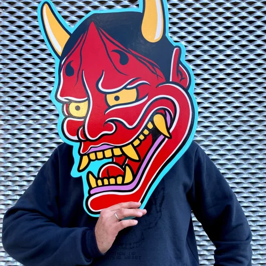 letrero-madera-pintado-a-mano-hannya-traditional-tattoo