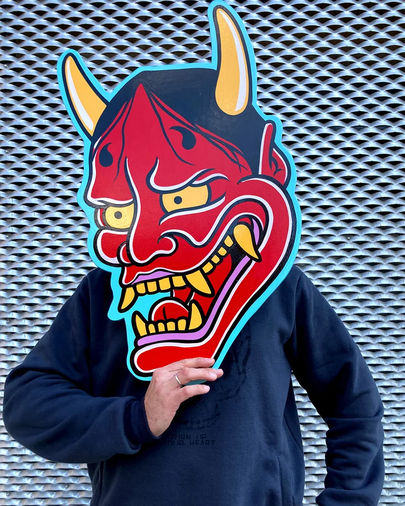 letrero-madera-pintado-a-mano-hannya-traditional-tattoo