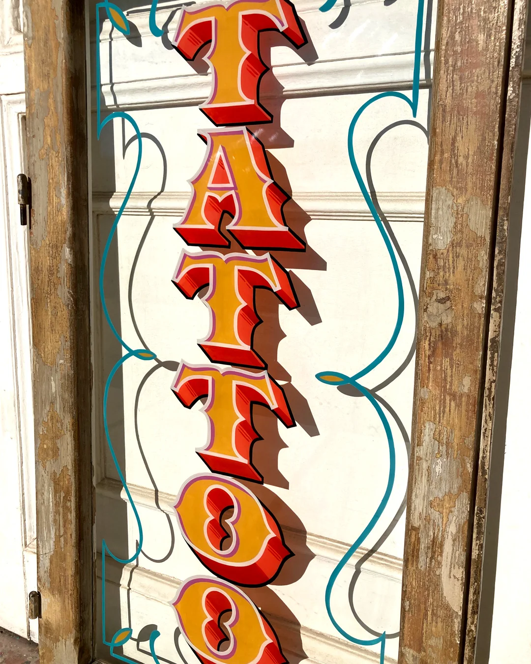 tattoosign-windows-decoration-lettering-croldan-art signpainter