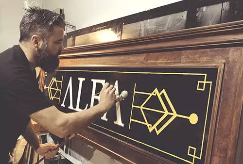 rotulación tradicional Letrero-vintage-para-Barbería