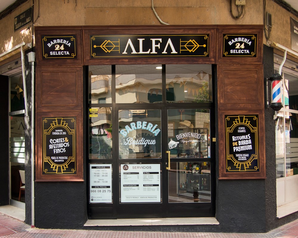 Fachada con Rótulos estilo antiguo Art Decó