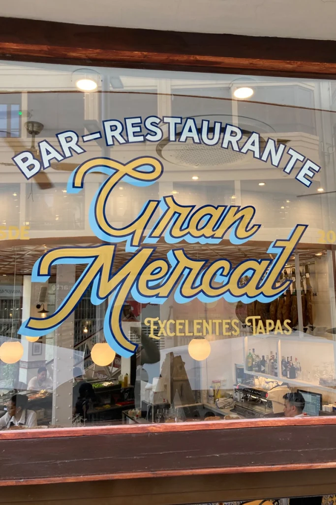 Bar-de-Estilo-antiguo-rotulacion-tradicional-en-Valencia